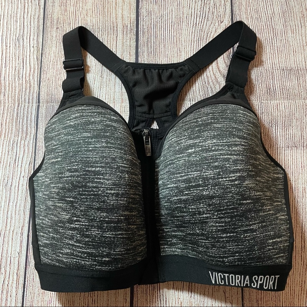 Victoria's Secret Incredible Lightweight Max Bra